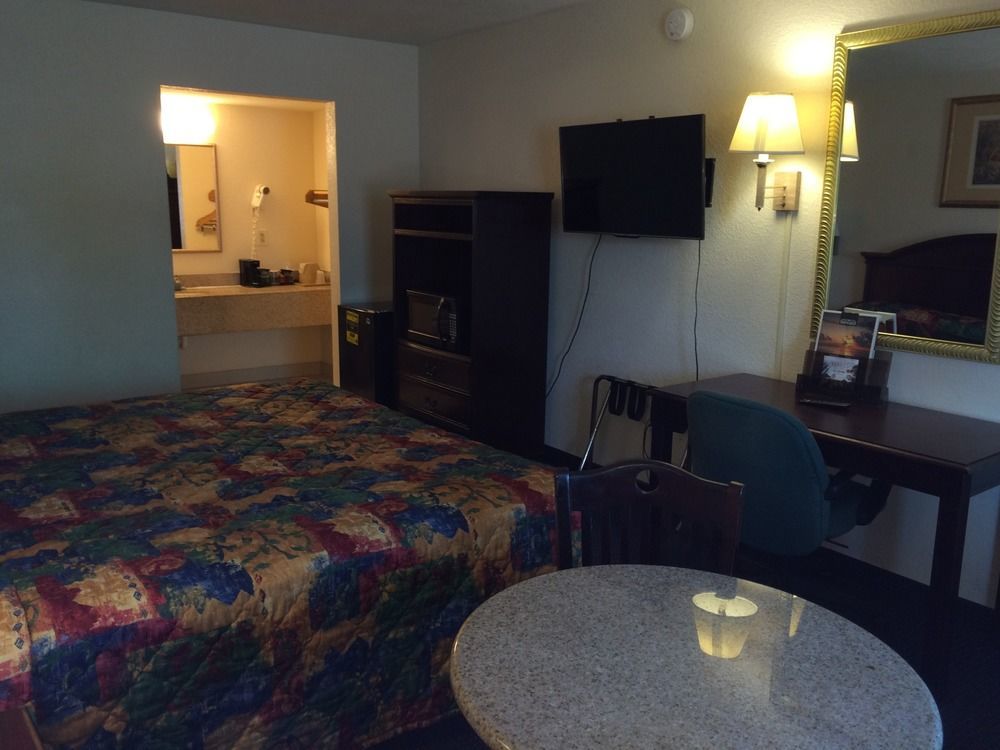 Executive Garden Titusville Hotel 외부 사진