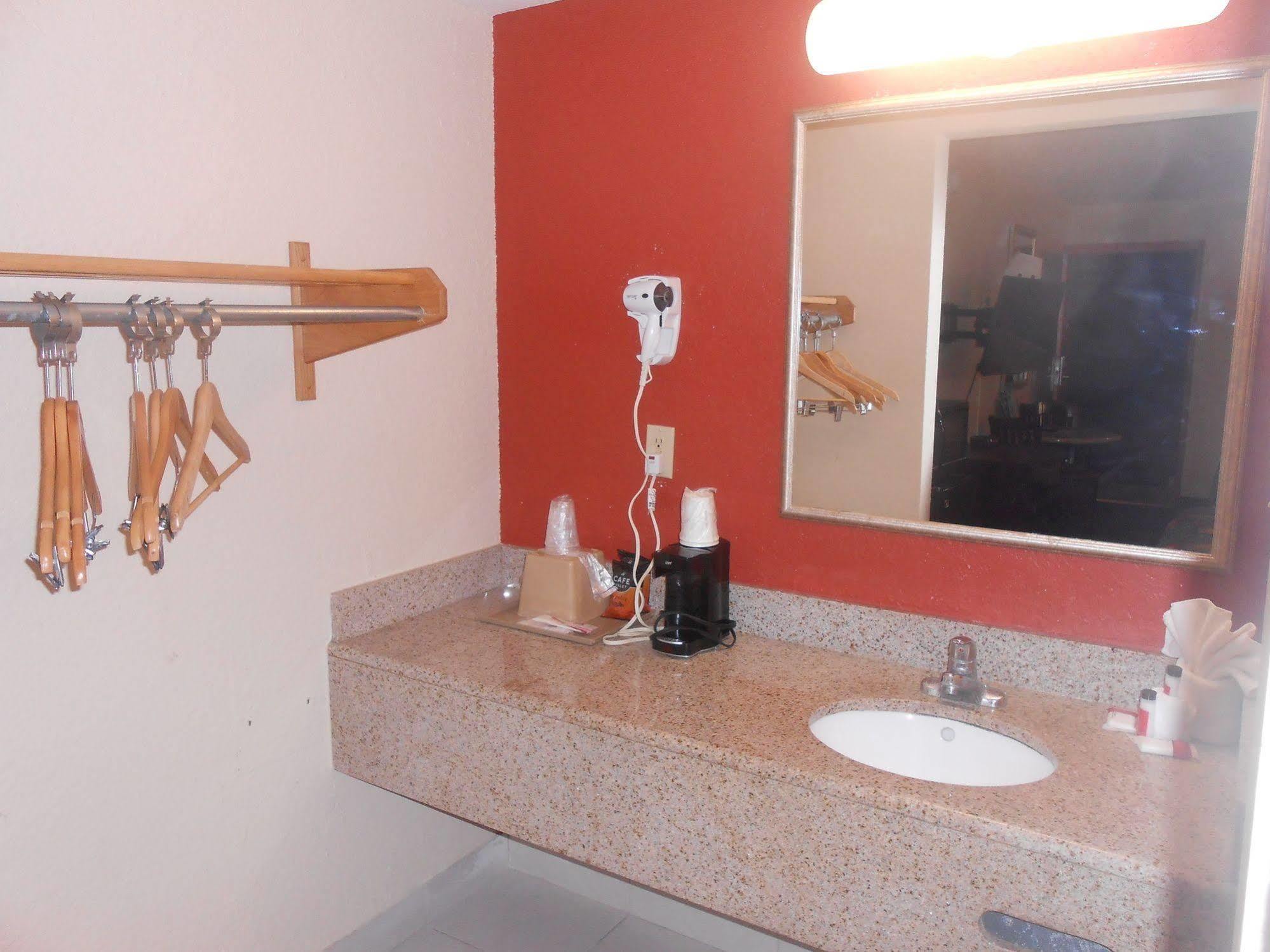 Executive Garden Titusville Hotel 외부 사진