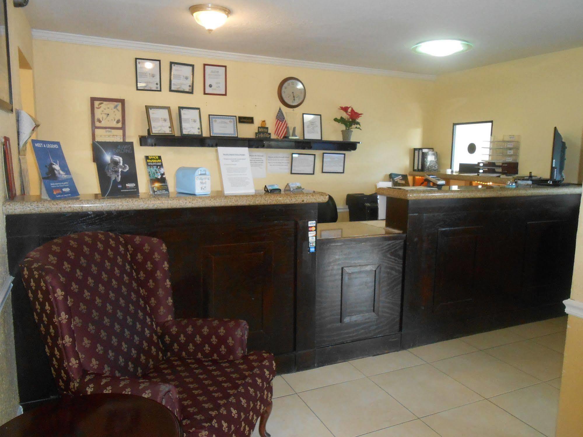 Executive Garden Titusville Hotel 외부 사진
