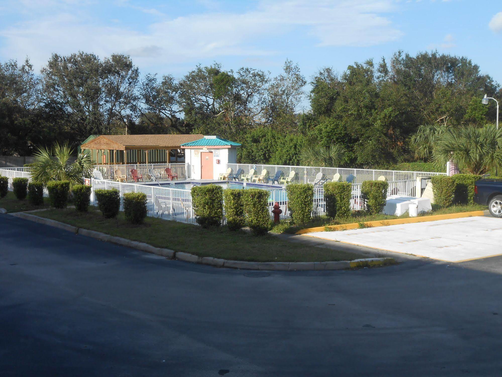 Executive Garden Titusville Hotel 외부 사진