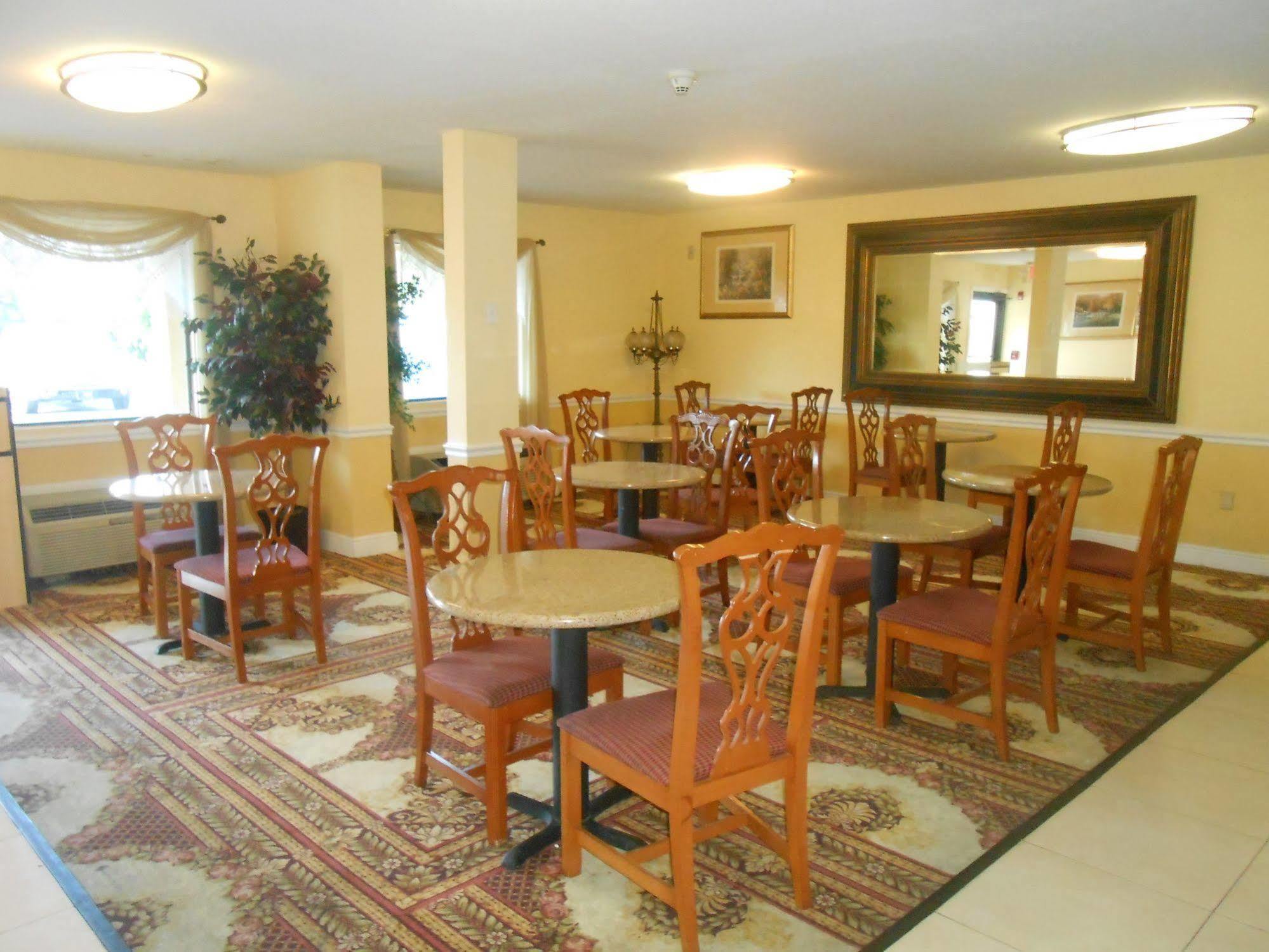 Executive Garden Titusville Hotel 외부 사진
