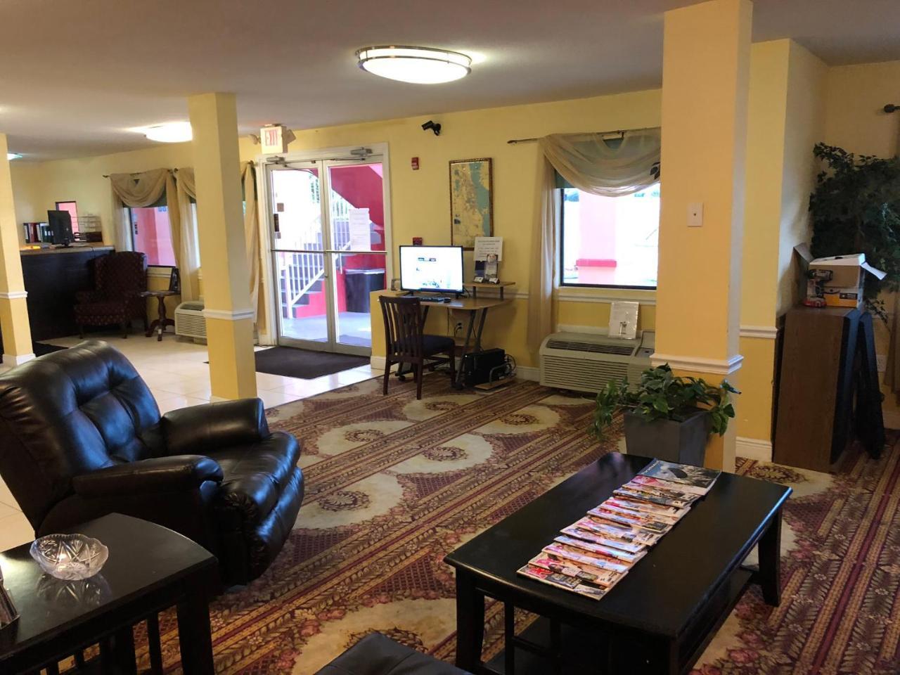 Executive Garden Titusville Hotel 외부 사진
