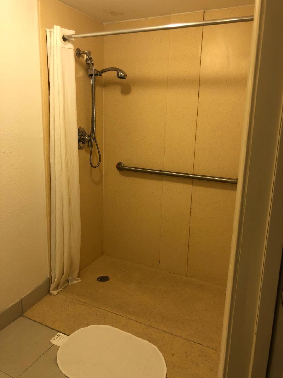 Executive Garden Titusville Hotel 외부 사진