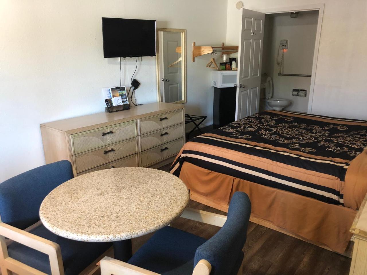 Executive Garden Titusville Hotel 외부 사진
