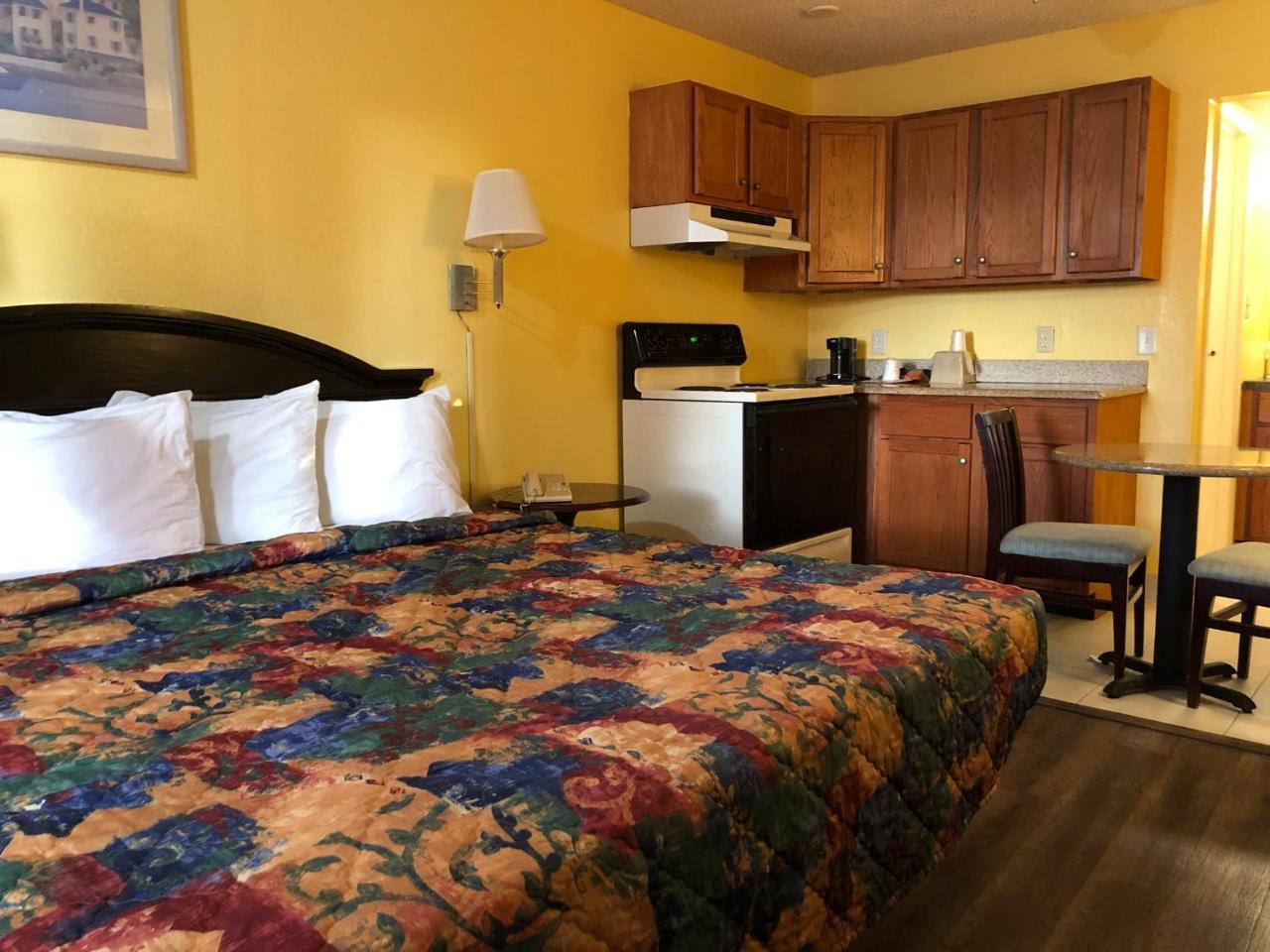 Executive Garden Titusville Hotel 외부 사진